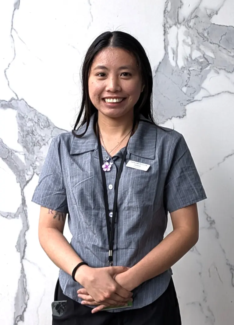 Gaya - Receptionist